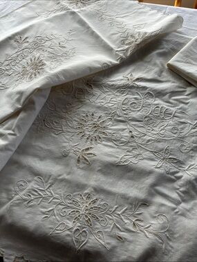 Antique Cream Linen Wedding Set Top sheet / 2 pillow cases